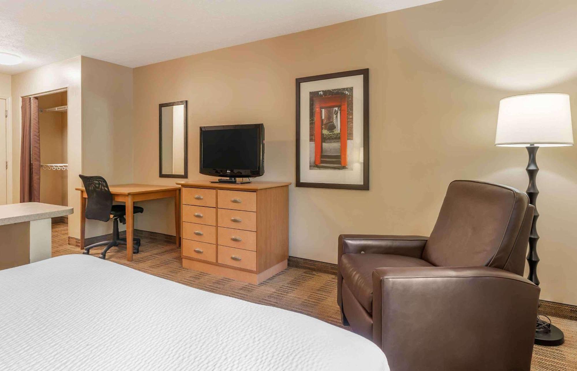 Extended Stay America Suites - Chicago - Lombard - Yorktown Center Ngoại thất bức ảnh