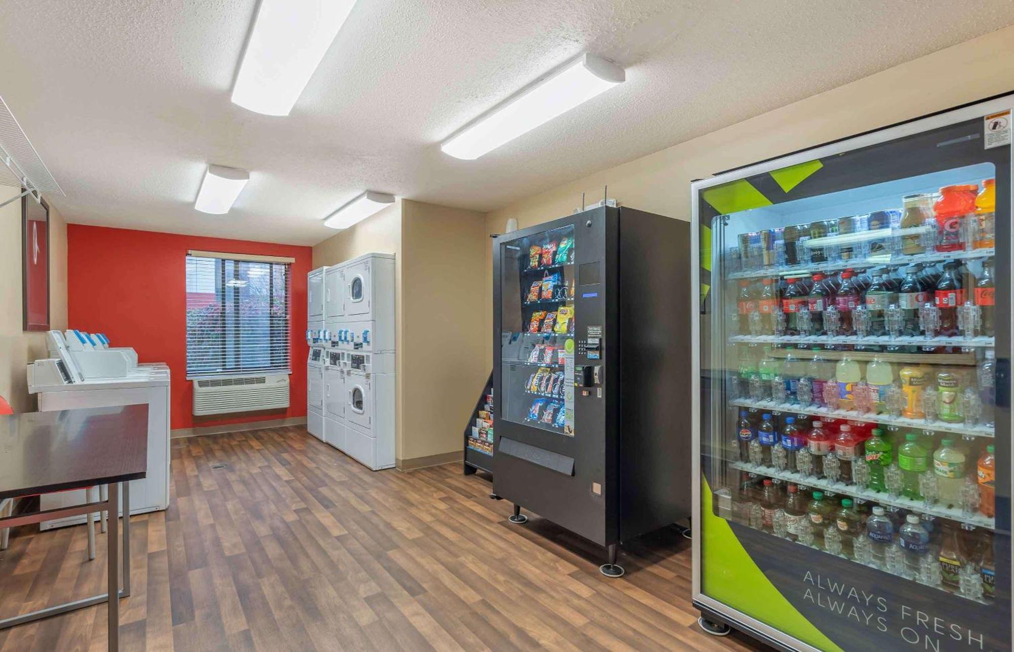 Extended Stay America Suites - Chicago - Lombard - Yorktown Center Ngoại thất bức ảnh